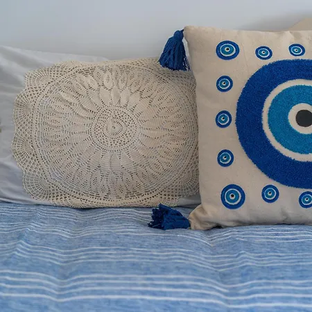 Blue Eyes * Monolithos