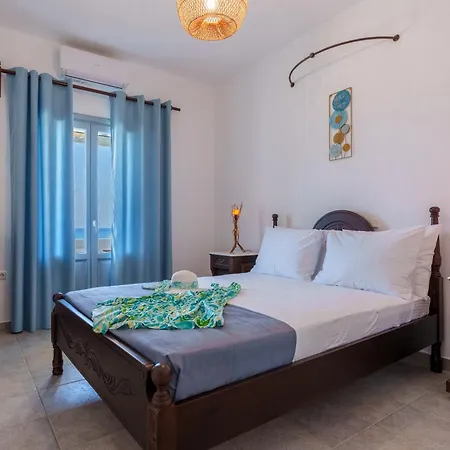 Apartment Blue Eyes
