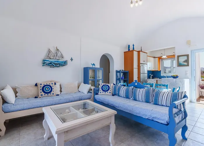 Apartment Blue Eyes *