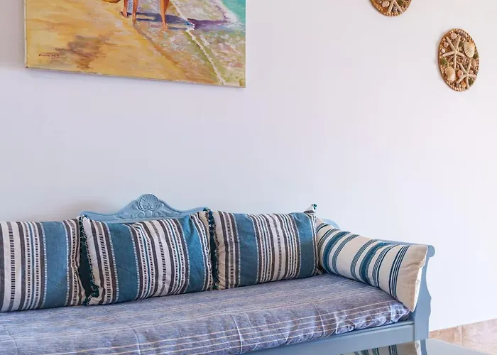 Blue Eyes * Monolithos (Santorini)