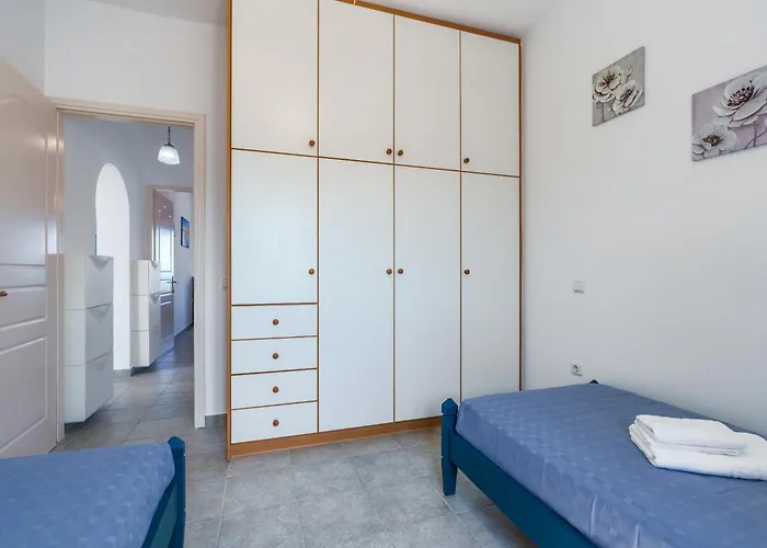 Blue Eyes * Monolithos